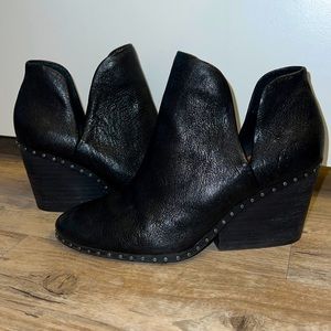 Lucky Brand Lezzlee Bootie